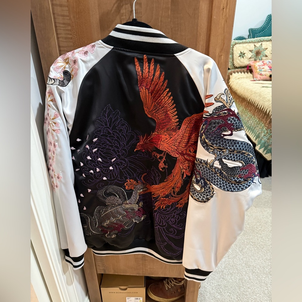Koisea Souvenir Jacket XXL (fits smaller)